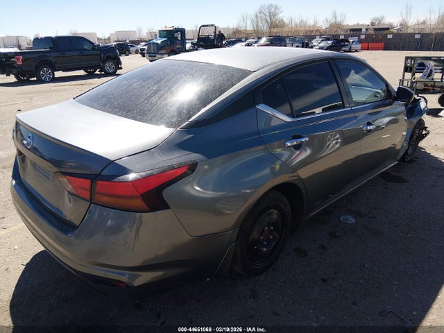 Nissan Altima S Fwd