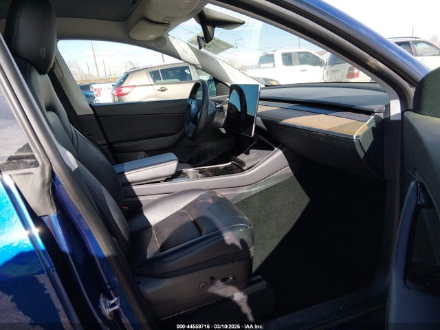 Tesla Model Y Long Range Dual Motor All-wheel Drive