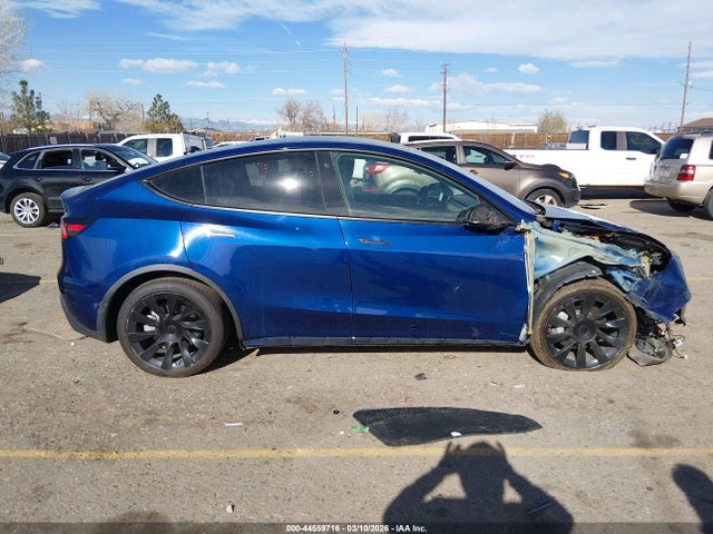 Tesla Model Y Long Range Dual Motor All-wheel Drive