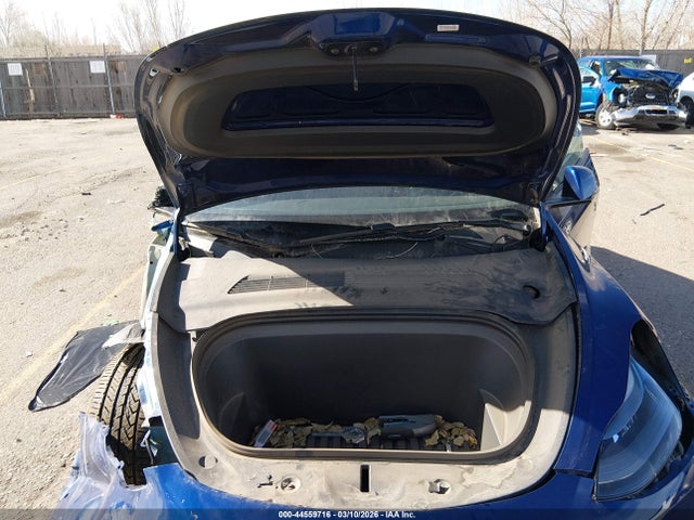 Tesla Model Y Long Range Dual Motor All-wheel Drive