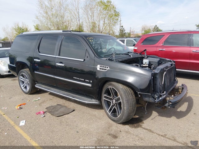 Salvage Cadillac Escalade Image