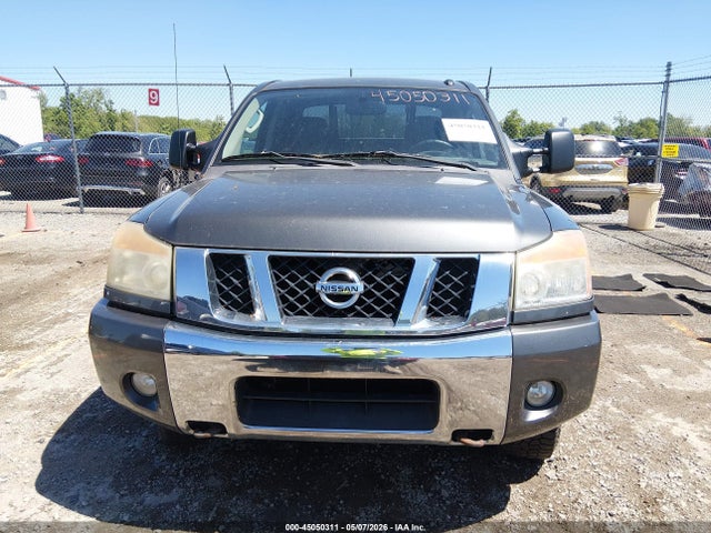 Nissan Titan Sv