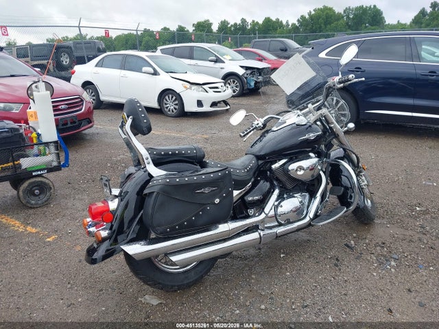 Suzuki Vl800