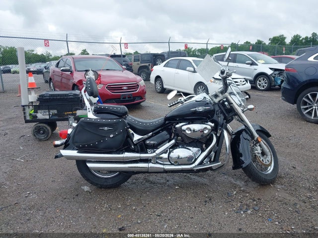Suzuki Vl800
