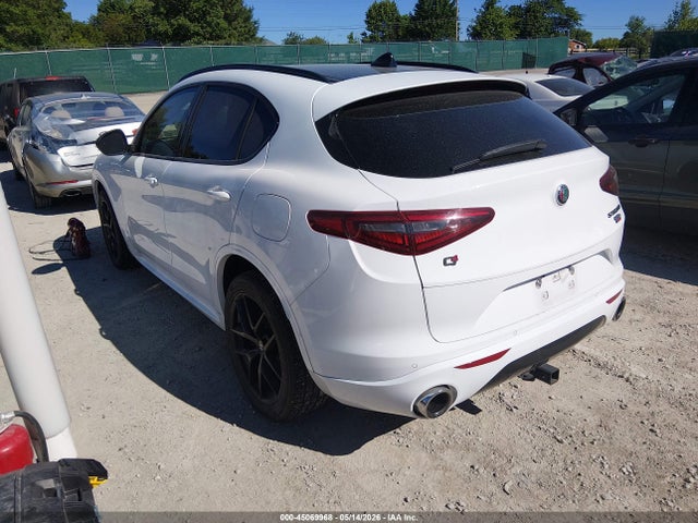 Alfa Romeo Stelvio Ti Awd