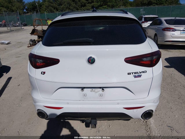 Alfa Romeo Stelvio Ti Awd