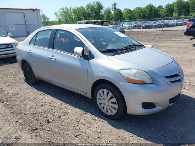 Salvage Toyota Yaris Image