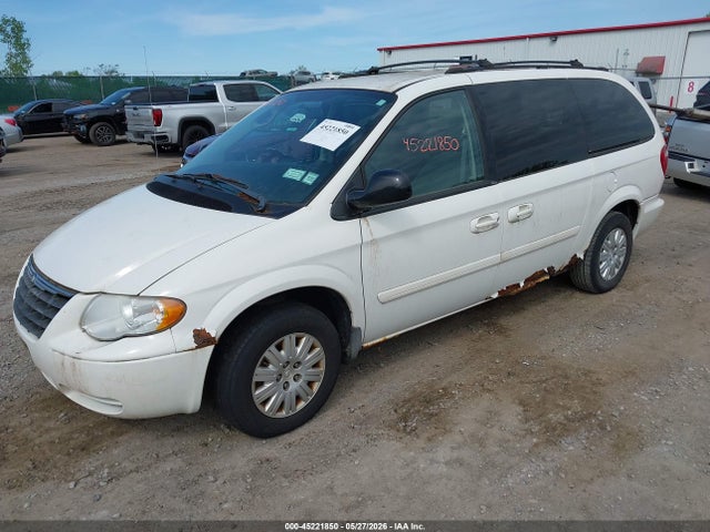 Chrysler Town & Country Lx