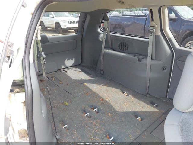 Chrysler Town & Country Lx