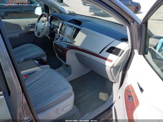 Toyota Sienna Xle 7 Passenger