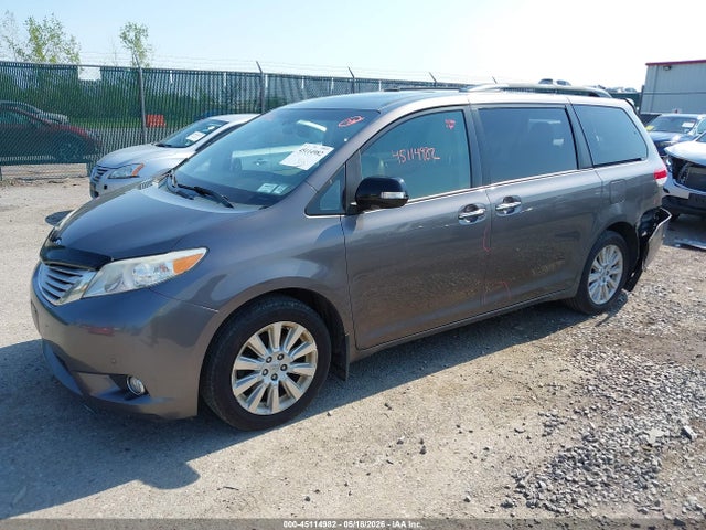 Toyota Sienna Xle 7 Passenger