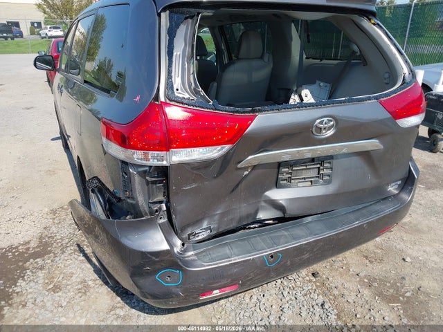 Toyota Sienna Xle 7 Passenger