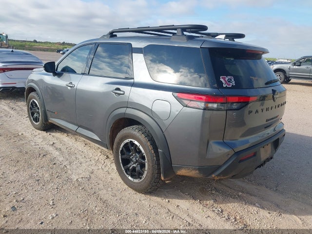 Nissan Pathfinder Rock Creek 4wd