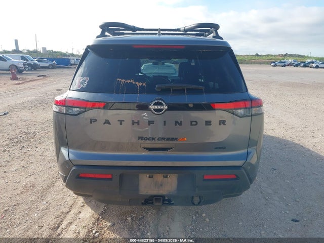 Nissan Pathfinder Rock Creek 4wd