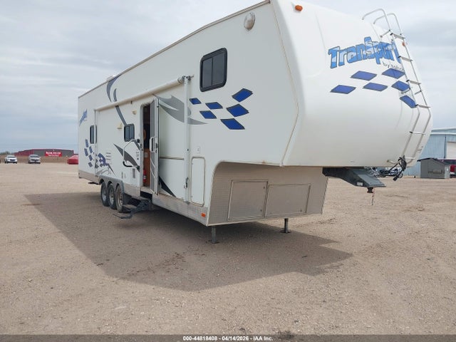 Salvage Thor 42 5th Wheel Image