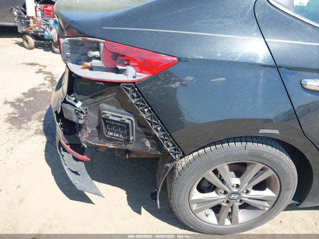 Hyundai ELANTRA Sel