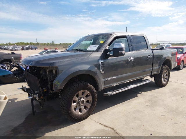 Ford F-250 Lariat