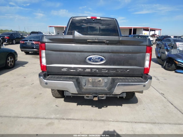 Ford F-250 Lariat