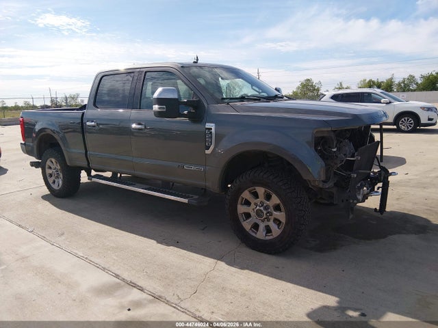 Salvage Ford F-250 Image