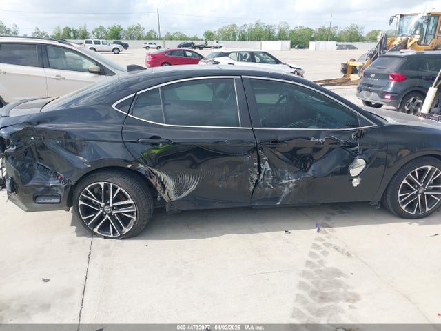 Toyota Camry Xle