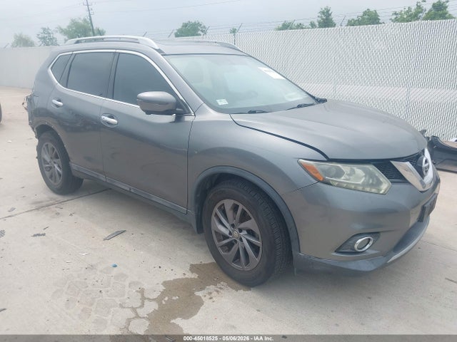 Salvage Nissan Rogue Image