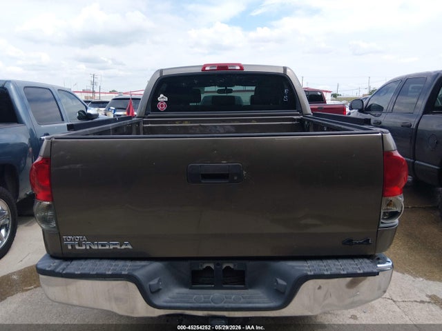 Toyota Tundra Sr5 5.7l V8