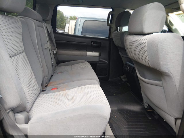 Toyota Tundra Sr5 5.7l V8