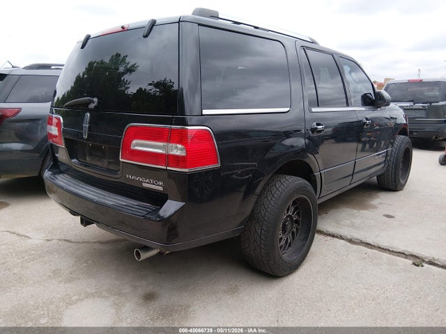 Lincoln Navigator