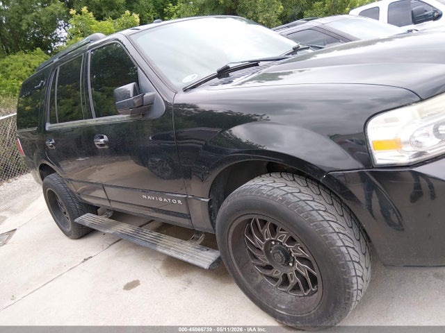 Lincoln Navigator