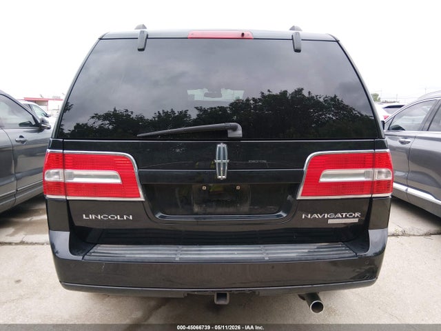 Lincoln Navigator