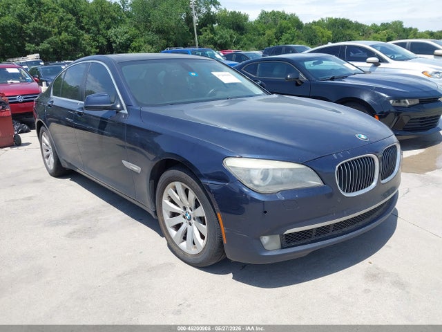 Salvage BMW 7 Series Image