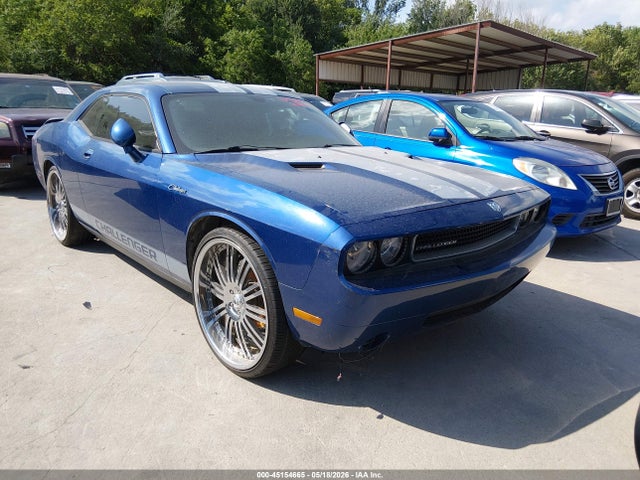 Salvage Dodge Challenger Image