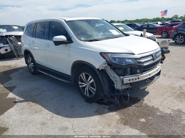 Salvage Honda Pilot Image