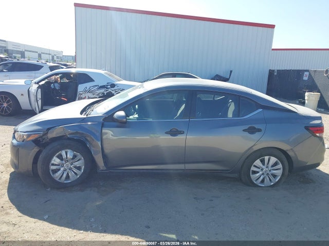 Nissan Sentra S
