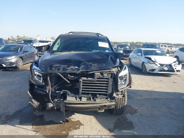 GMC Yukon Denali