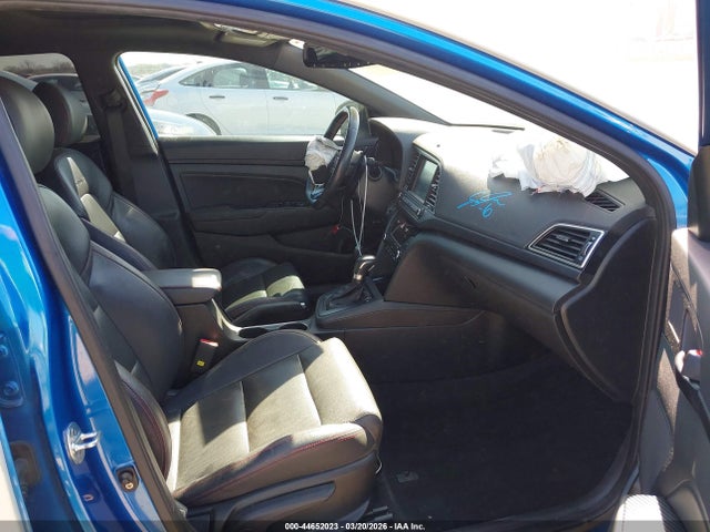 Hyundai ELANTRA Sport