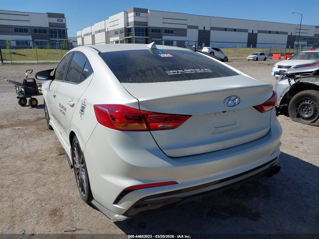 Hyundai ELANTRA Sport