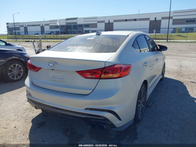 Hyundai ELANTRA Sport