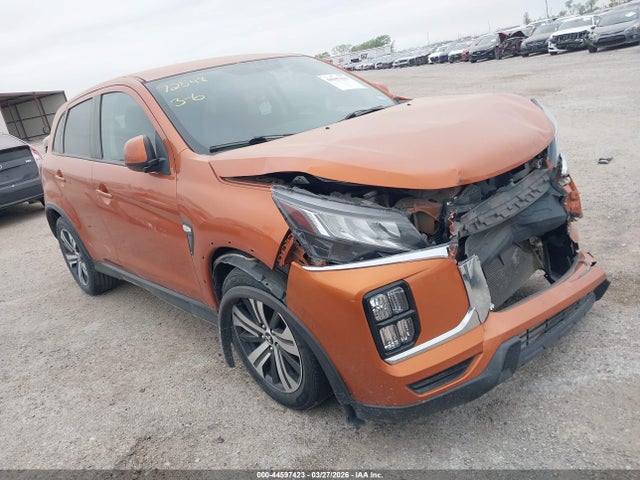 Salvage Mitsubishi Outlander Image