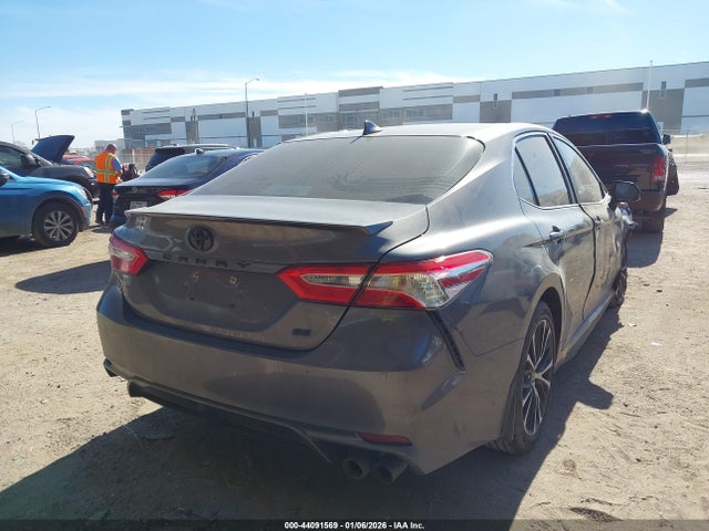 Toyota Camry Se