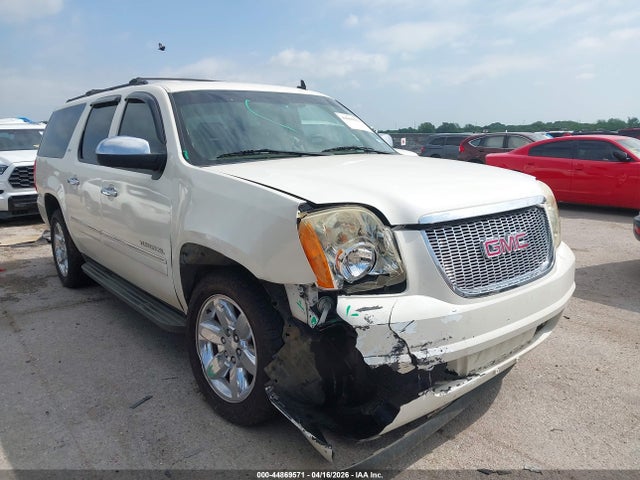 Salvage GMC Yukon Image