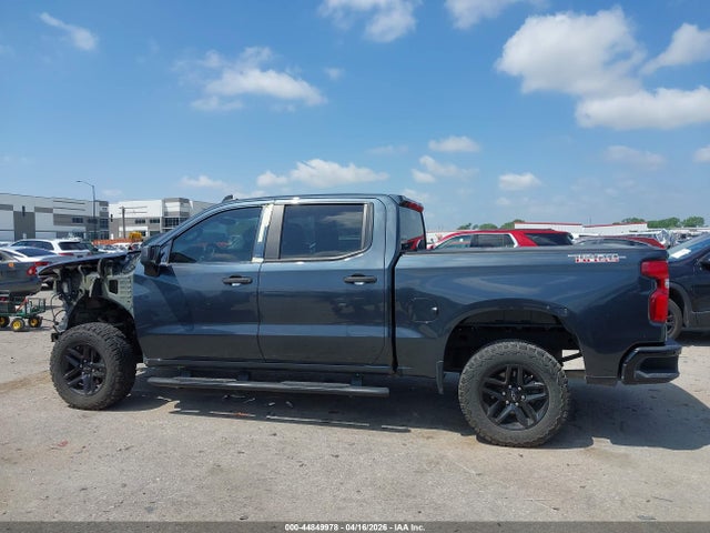 Chevrolet Silverado 1500 4wd  Short Bed Custom Trail Boss