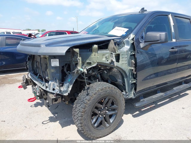 Chevrolet Silverado 1500 4wd  Short Bed Custom Trail Boss