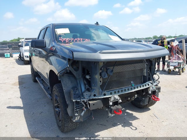 Salvage Chevrolet Silverado 1500 Image