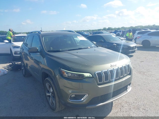 Salvage Jeep Cherokee Image