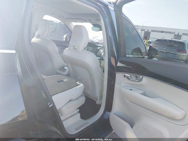 Volvo XC90 T5 Momentum