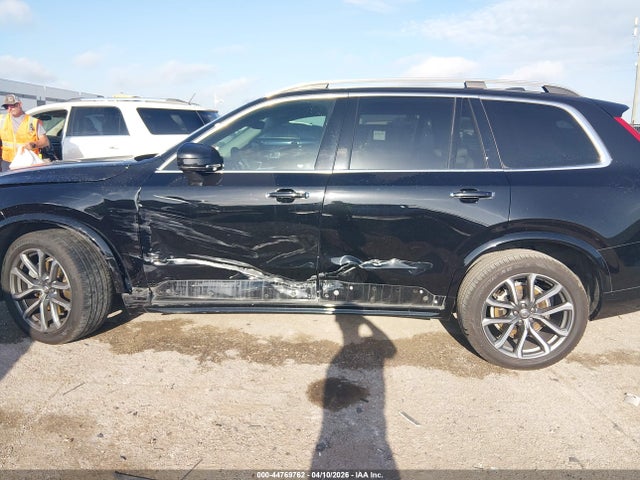 Volvo XC90 T5 Momentum