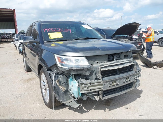Salvage Ford Explorer Image