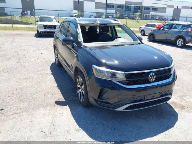 Salvage Volkswagen Taos Image