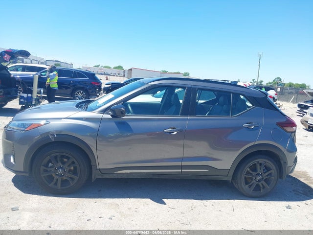 Nissan Kicks Sr Xtronic Cvt